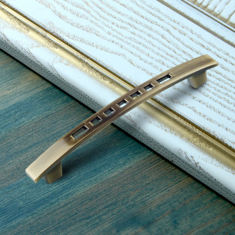 Ручка-скоба мебельная Trodos "ZY-5" 96мм сплав ЦАМ 29гр, бронза
