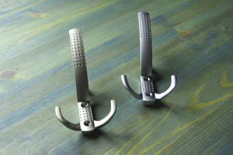 Крючок мебельный Trodos "ZY-201A" 3-рожковый, сплав ЦАМ, никель, хедер