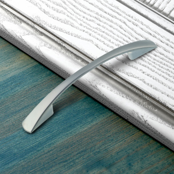 Ручка-скоба мебельная Trodos "ZY-7A Бабочка" 96мм сплав ЦАМ 36гр, хром матовый